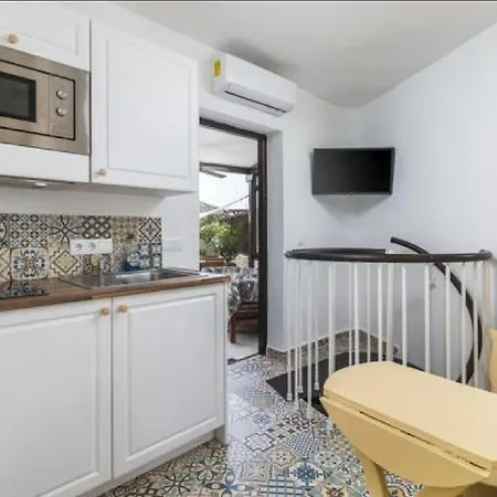 Casa Florestos - Duplex Gris Old Town Apartment *